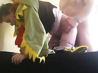 aficionado morena cosplay duro hecho en casa MILF jugando