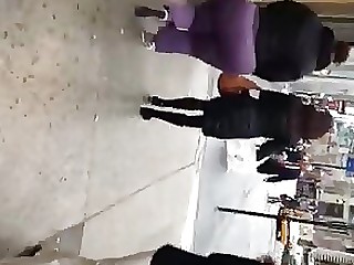 Arsch Schwarz Ebenholz große Frau Milf