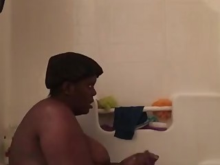 Cheerleader BBW Mammy Mature Public Shower