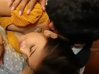 बड़े स्तन स्तन प्रेमी दोस्त गरम भारतीय मां किशोर